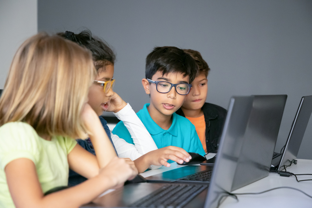 YOOL EDUCATION | La programmation, moteur de créativité chez les enfants...
